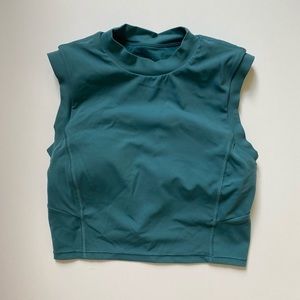 Lululemon cropped tank top
